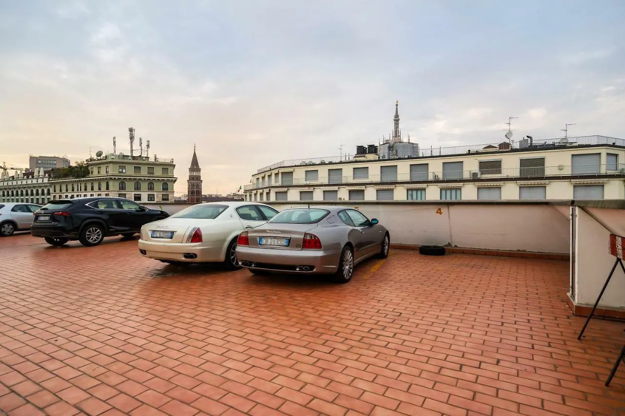 Bed & Breakfast Duomo Luxury Apartment Milan Italy